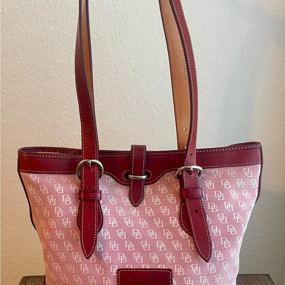 Dooney & Bourke Pink and Red Shoulder Bag
Size 10”L x 10”W x 5.5 - Picture 2 of 11